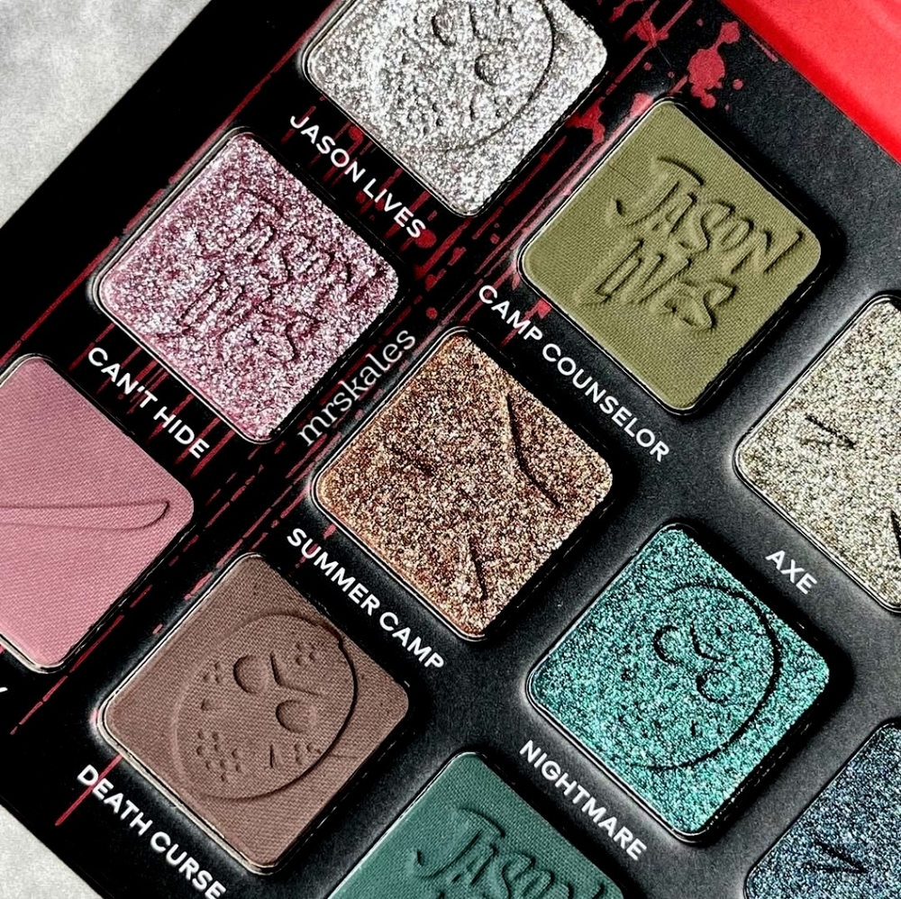Friday the 13th "Camp Crystal Lake" Eyeshadow Palette - Picture 4 of 11
